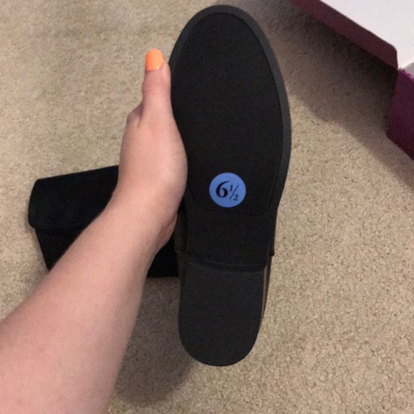 Size 6 1/2 M boots, brand Rampage. - Picture 3 of 5